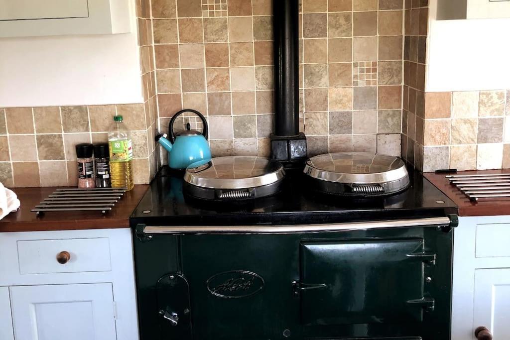 Cosy 3 Bed Cottage Near 3 Peaks - Log Burner & Aga Bentham エクステリア 写真